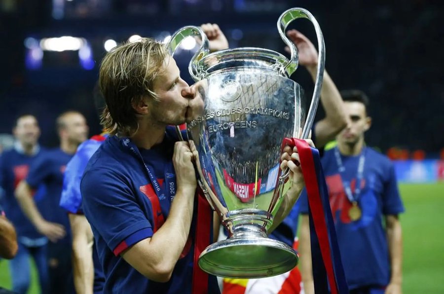 busterblog - Midfield Maestro Bids Farewell: Ivan Rakitić Draws the Curtain on a Glittering Career
