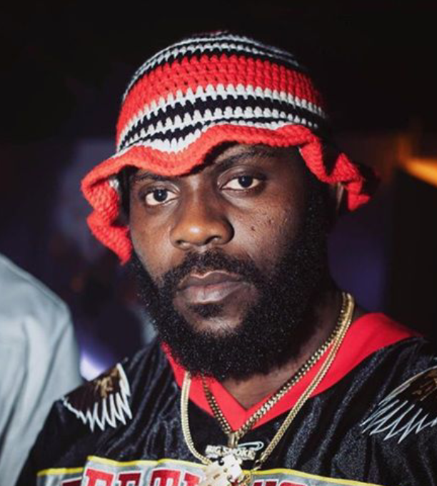 busterblog - Odumodublvck Surprises Sales Boy With ₦500k After Viral Freestyle Performance in Supermarket