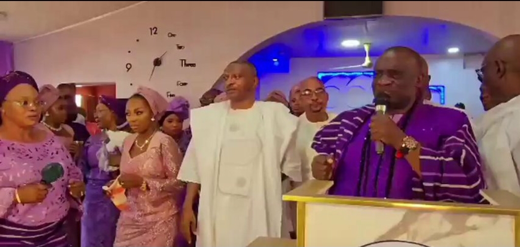 busterblog - Heartbreaking Moment: Man Collapses and Dies at Wife’s 60th Birthday Thanksgiving in Lagos