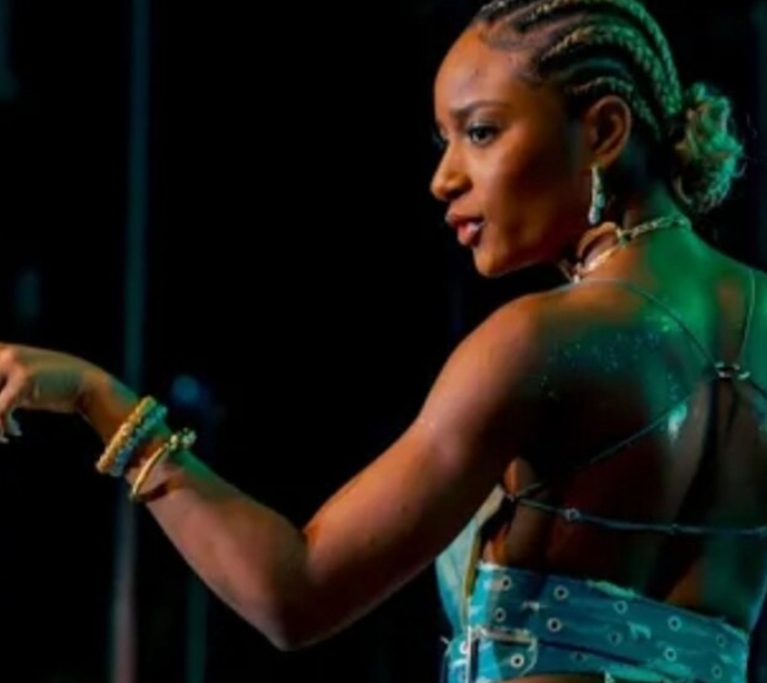 busterblog - Ayra Starr Makes History as She Clinches BET Best International Act Award 2025