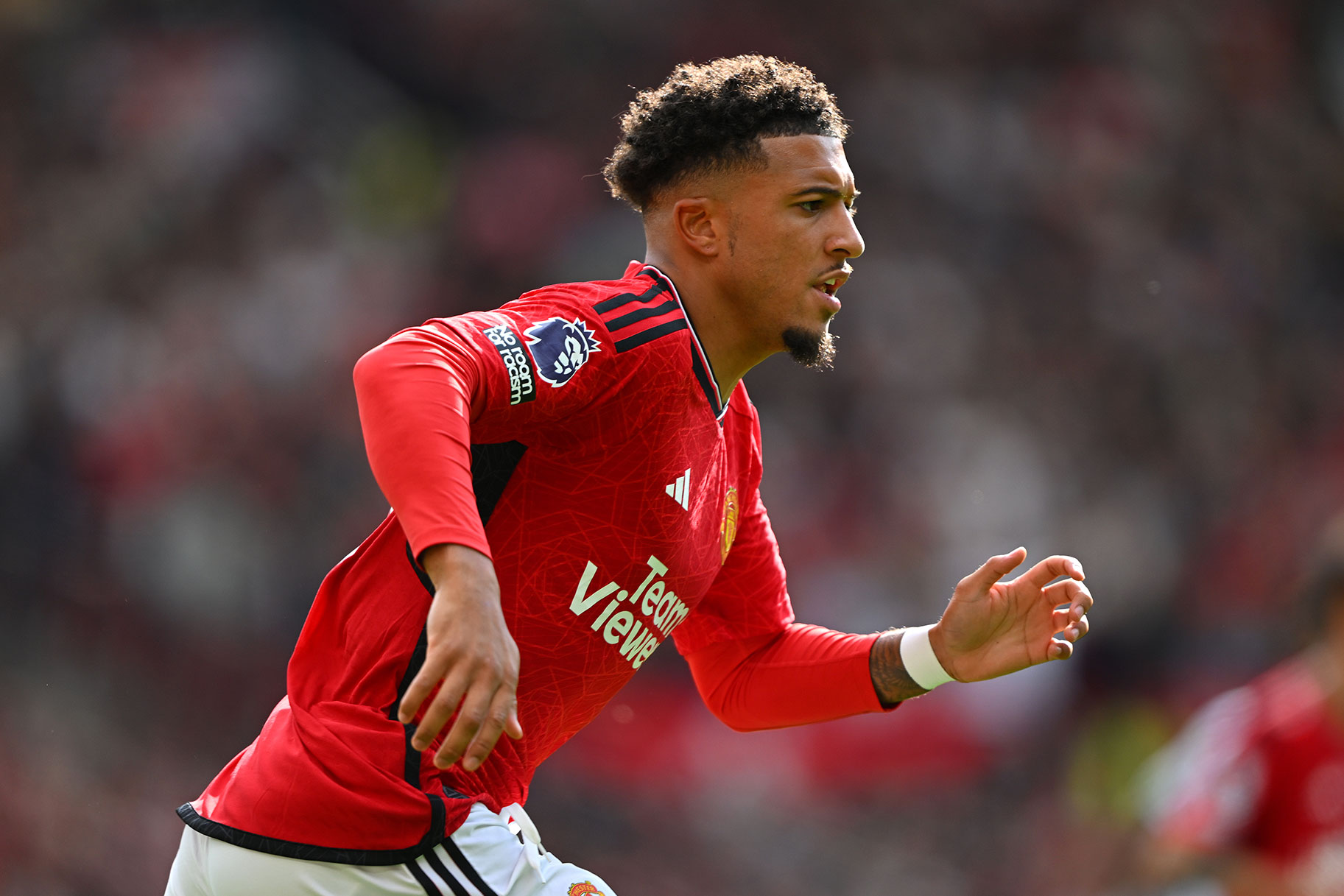busterblog - Jadon Sancho Agrees Terms with Juventus But Holds Out for £4.3 Million Severance from Manchester United