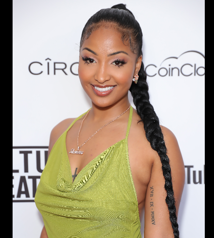 busterblog - Fufu, Okro and a Crown: Shenseea Names Wizkid the Best in Lighthearted Moment That Sets Afrobeats Fans Talking