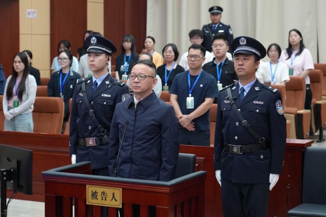 busterblog - Death Sentence Drama: Chinese Politician Wang Yong Falls in $37.8 Million Bribery Earthquake
