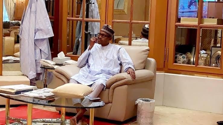 “Buhari Ate Beans and Pap for 8 Years, Rejected N10 Million Food Budget” – Garba Shehu Shocks Nigerians with Humble Revelation