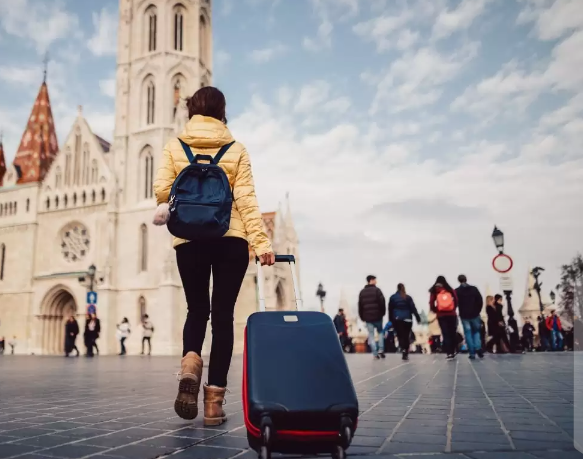 “I Said Sorry and She Asked What I Did Wrong”: Nigerian Man’s Cultural Shock Abroad Sparks Online Conversation