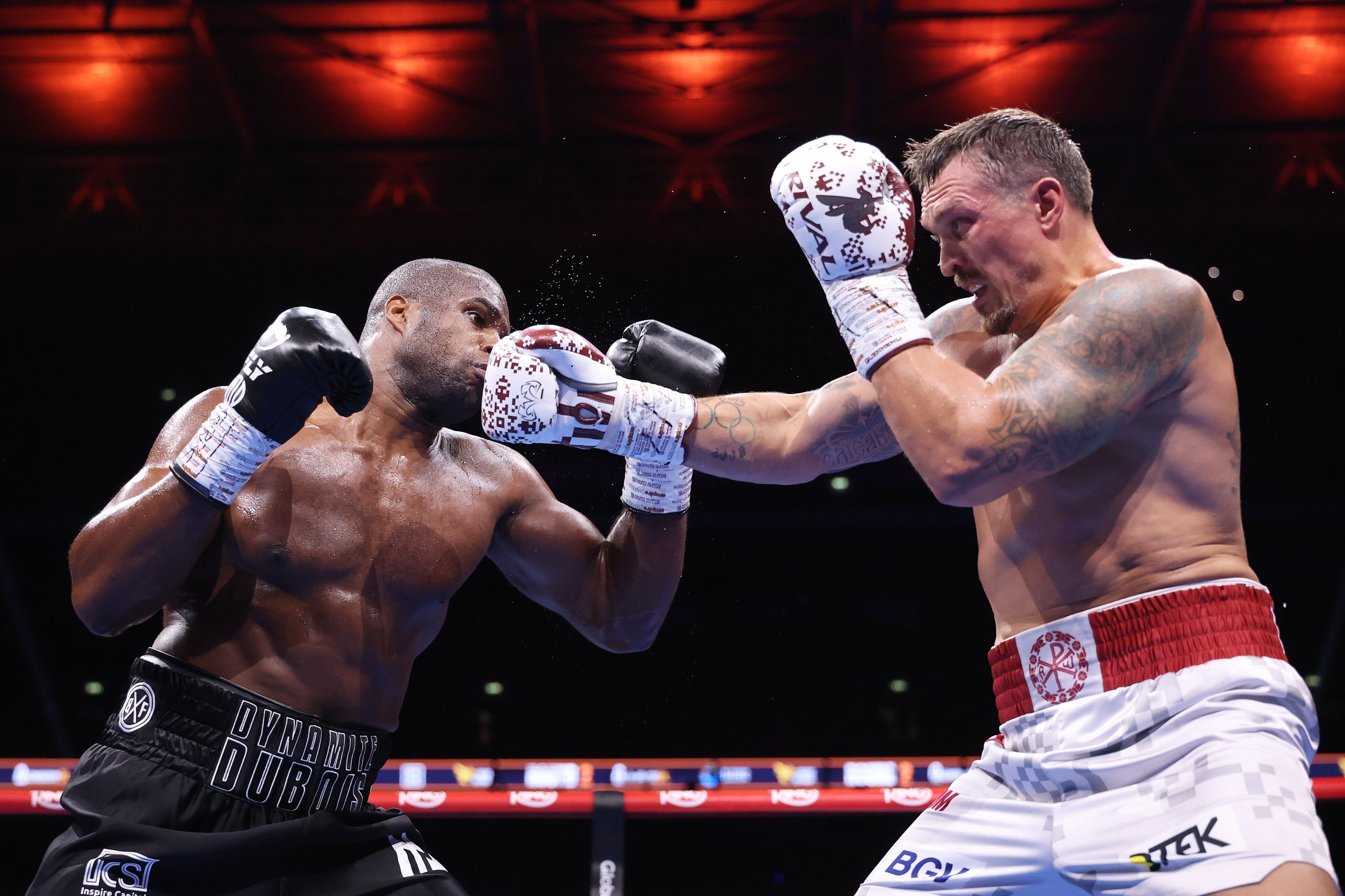 busterblog - BREAKING: Oleksandr Usyk Destroys Daniel Dubois to Reclaim Undisputed Heavyweight Champion Title