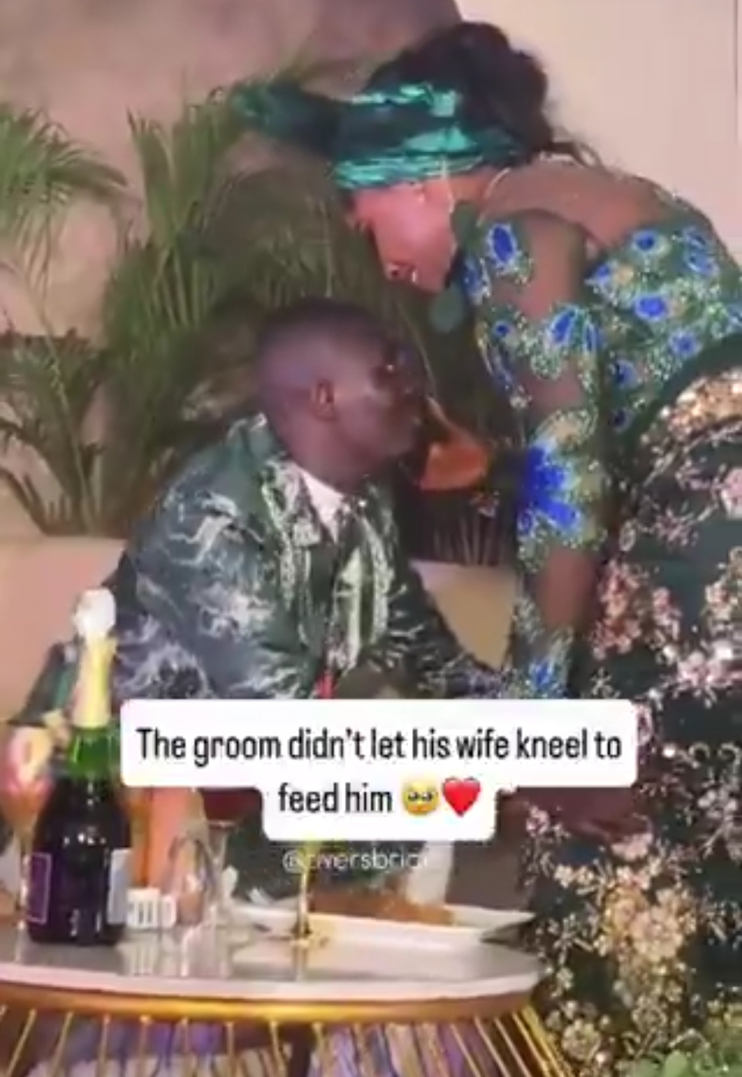 busterblog - “Stand Up, My Love”: Groom Melts Hearts as He Refuses to Let Bride Kneel to Feed Him