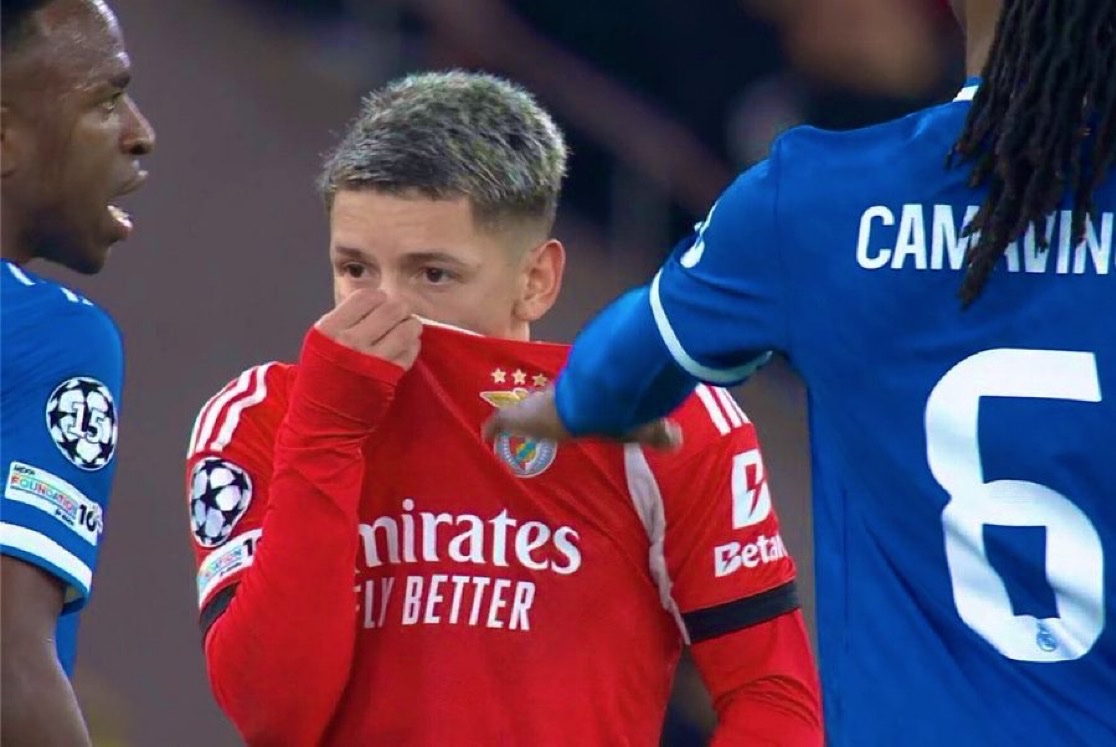 Shirt-Covered Slur: Racism Storm Erupts After Alleged Abuse of Vinicius Jr by Benfica’s Prestianni