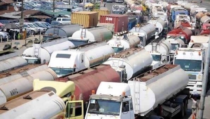 busterblog - BREAKING: Marketers Warn of Nationwide Disruption Over Dangote Refinery’s Direct Supply Plan