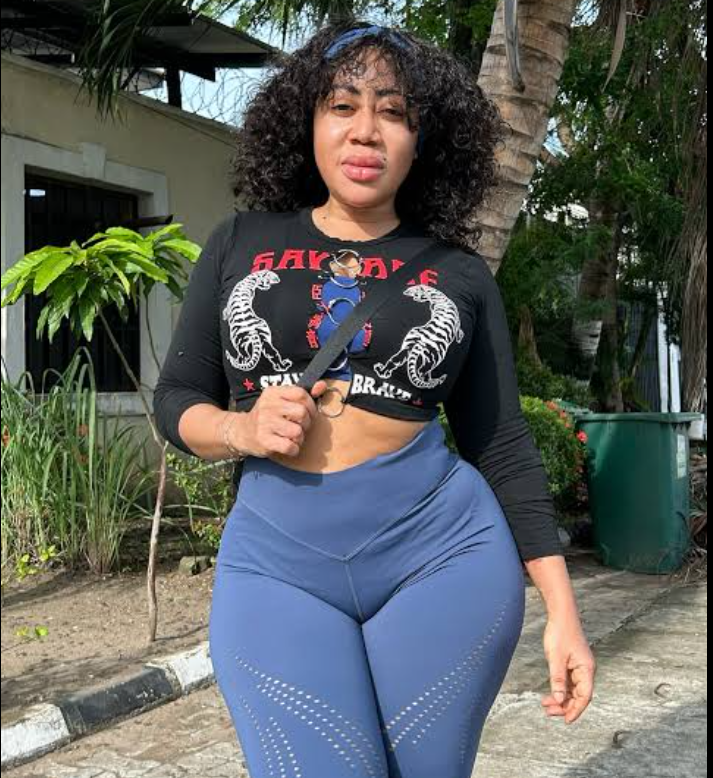 Moyo Lawal Stuns Fans With Natural Beauty, Ghanaian Pharmacist Left Impressed