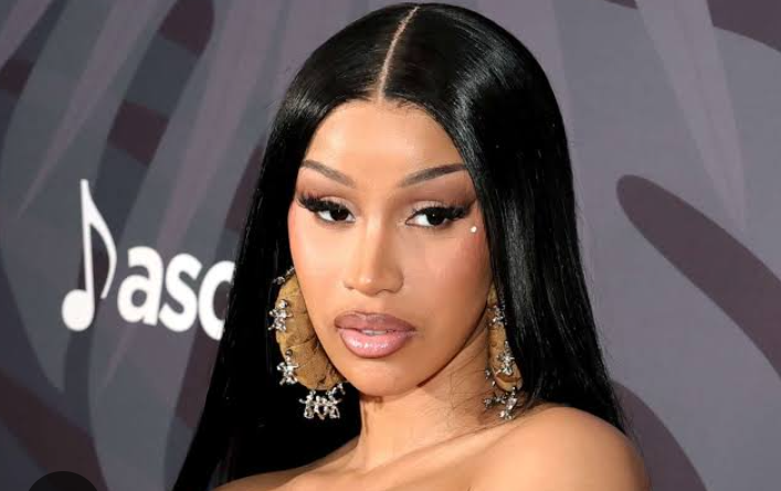 “You’ll Have to Beg Me to Come Back”: Cardi B’s Saudi Sojourn, a Viral JD Vance Comment, and the Internet Meltdown That Followed