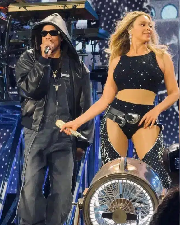 Jay-Z Lights Up Paris Stage as He Joins Beyoncé in Historic Reunion After 7-Year Hiatus