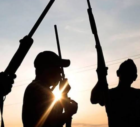 Midnight Siege in Agwara: Bandits Torch Police Station, Burn Church and Abduct Five in Coordinated Dawn Assault