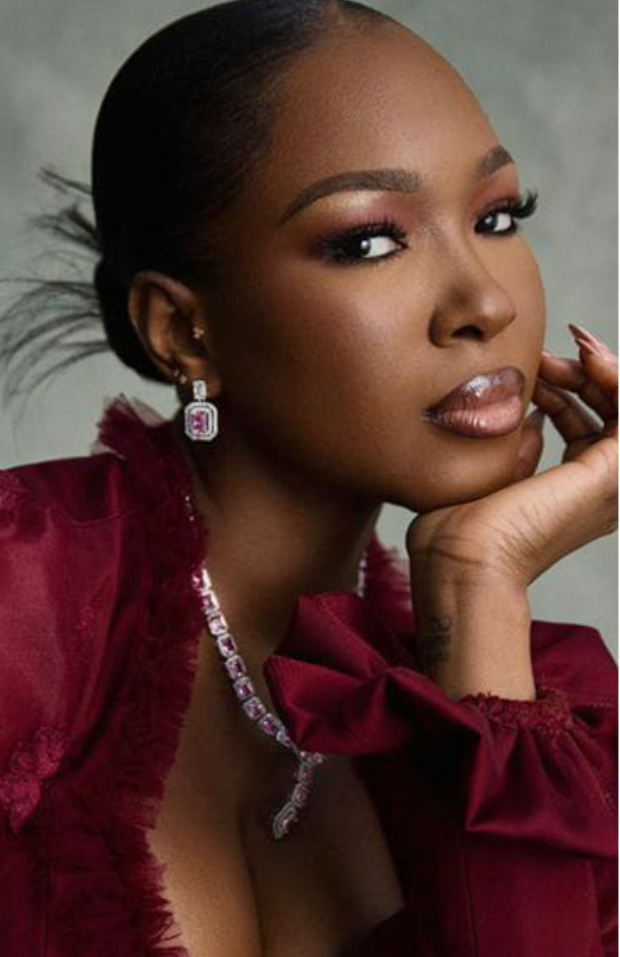 “Why Am I Paying ₦54,000 for Parking?” — BBNaija Star Vee Sparks Heated Debate After Clashing With Naijashimadun Over Airport Fees