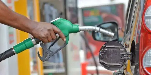 Petrol prices may hit ₦1,000 per litre as Tinubu approves 15% fuel import tariff