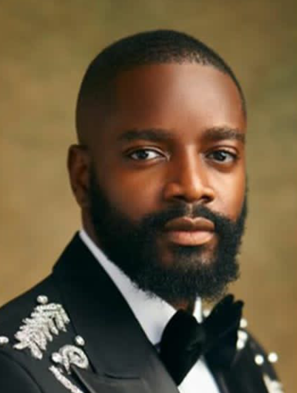 “Nothing Concern Me With My Students”: Leo DaSilva’s Firm Response Ignites Online Debate on Teachers, Boundaries, and Accountability