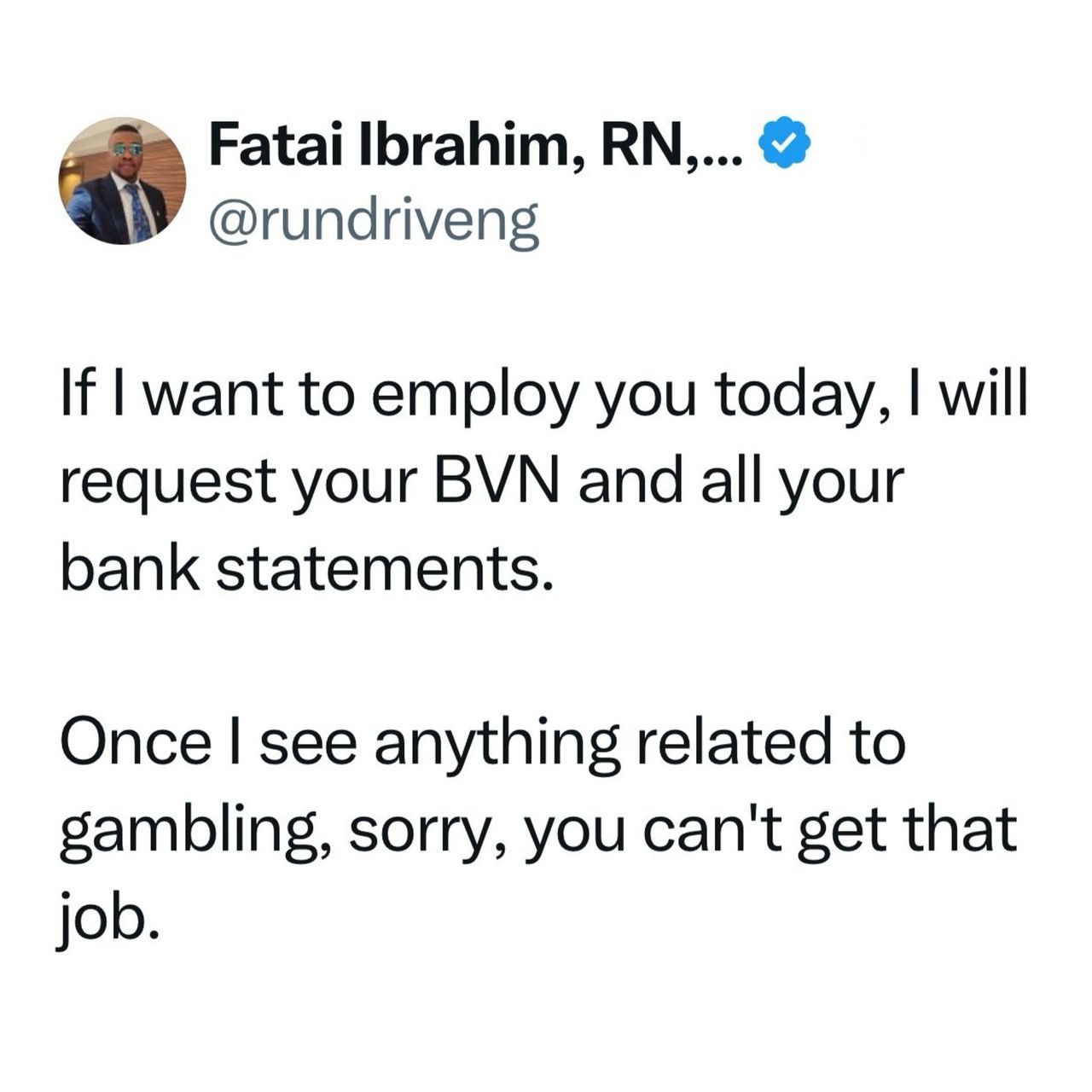“No Job for Gamblers”: Man Sparks Online Debate Over Hiring Criteria Based on Bank Statements