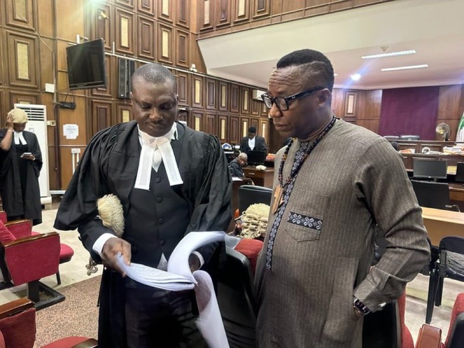 Chaos in Abuja Court as Sowore Re-Arrested Moments After Bail Over #FreeNnamdiKanuNow Protest
