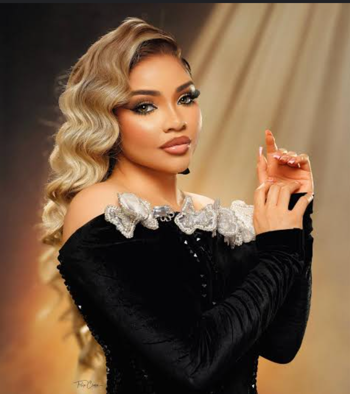 “Next Time, I’ll Tie Wrapper and Head Tie” – Nengi Claps Back at Critics Over Bold Outfit Choice