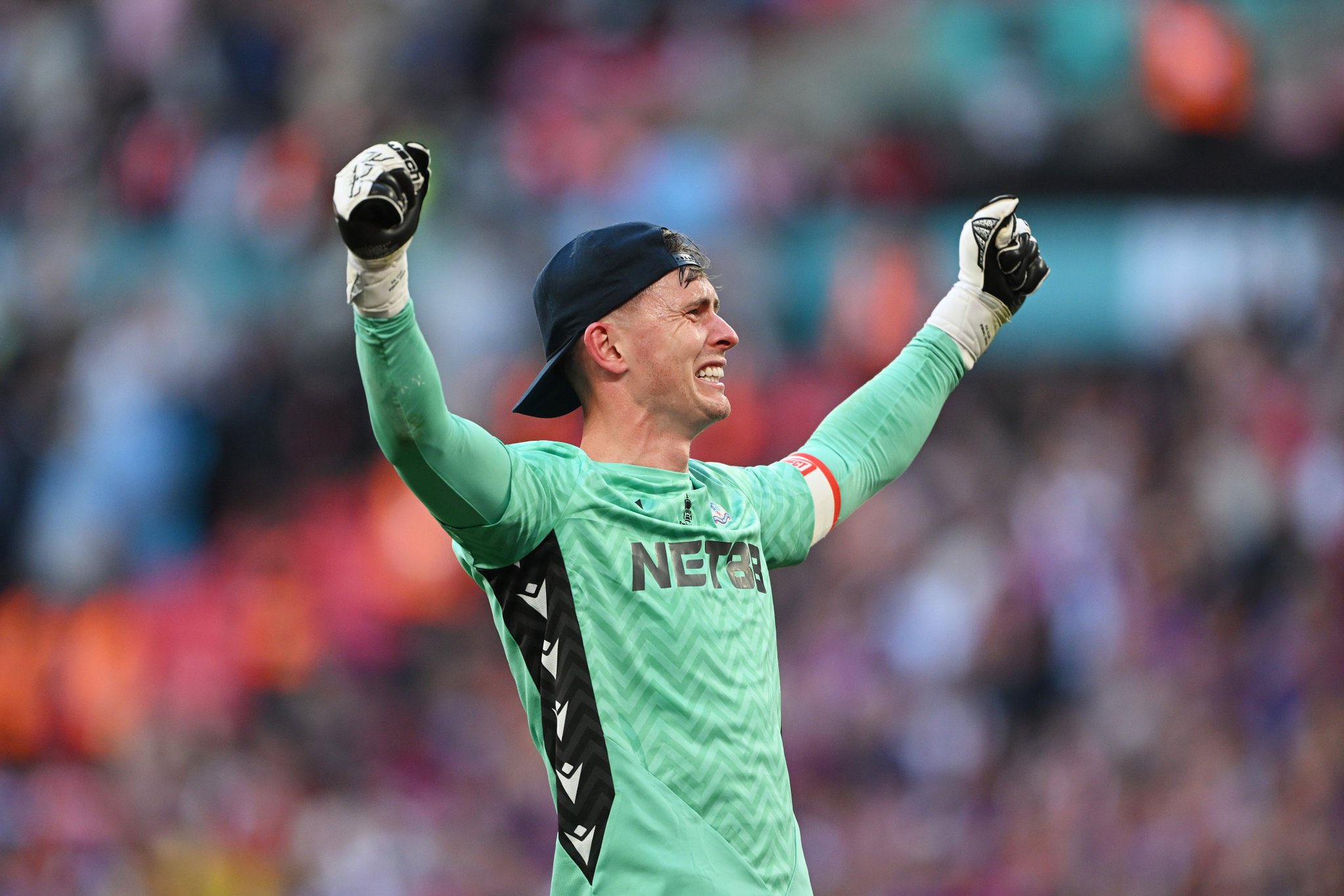 Crystal Palace Stun Manchester City to Win FA Cup Amid Drama and Henderson Controversy