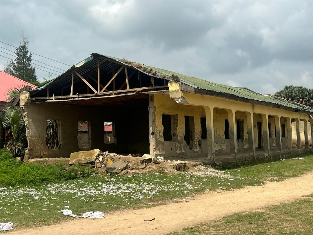 Tears, Cracks, and Empty Promises: Niger State School Left to Rot as Children Learn on Flooded Floors