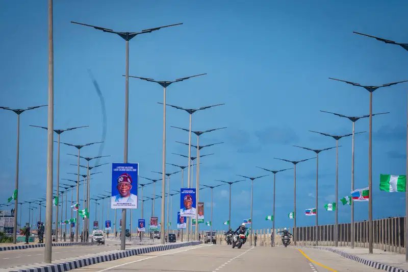 busterblog - Patriotic Nigerians Reacts as FG Secures another $747 Million Loan for Lagos–Calabar Highway