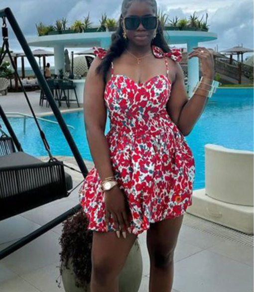 “Let This Be the Last”: Wizkid’s Babymama, Shola Ogudu, Slams Fan Over ‘Wife’ Comment