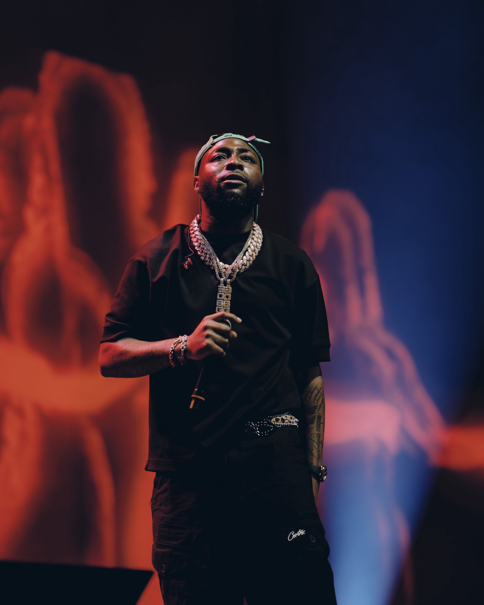 busterblog - “Show Me Your Papa Car!” – Davido Fires Back in Explosive Clash with Troll Over Private Jet Ownership