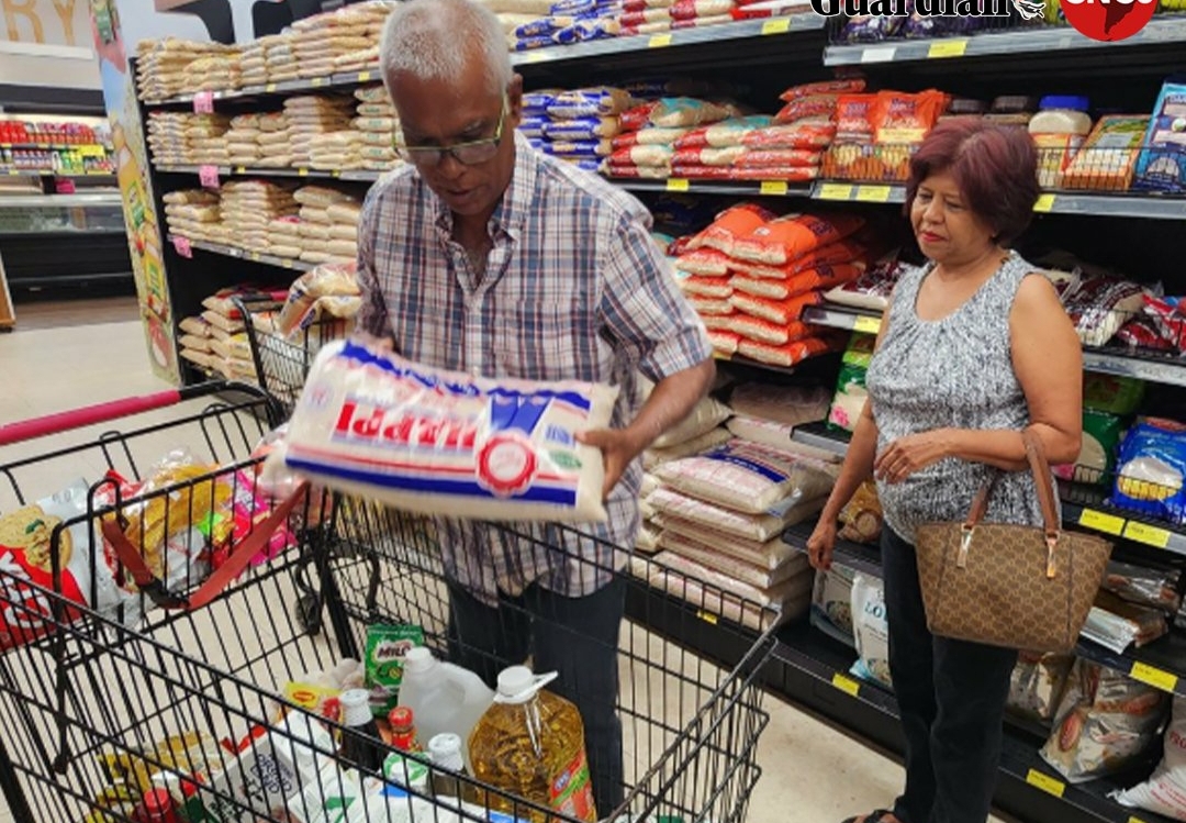 busterblog - Trinidad residents quietly stockpile food as US-Venezuela tensions raise fears of Caribbean spillover