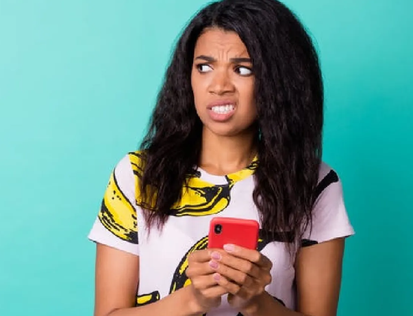 When a Private Cinema Date Turns Into Public Humiliation: Social Media Reacts to Awkward Dating Moments